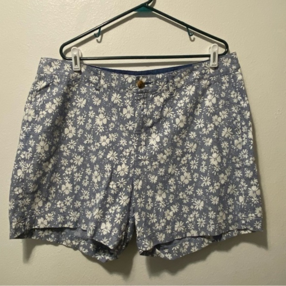 Old Navy Women’s Shorts Size 18 High‎ Rise  Blue White Flowers Floral